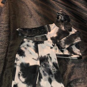 Tye dye two piece sweatsuit 👽